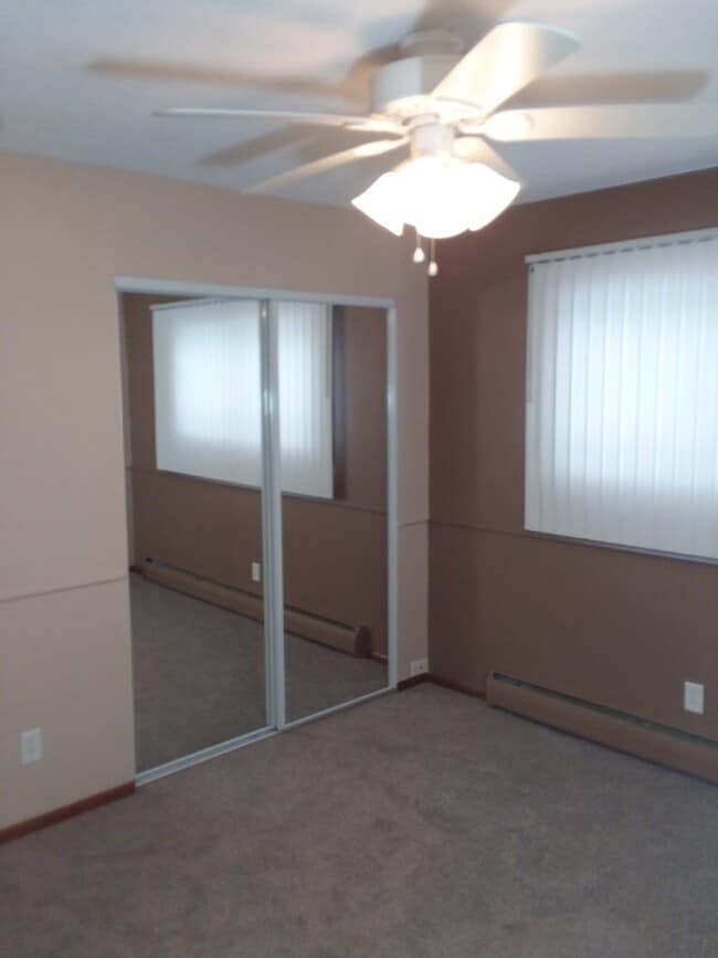 Photo - 3246 Douglas Dr N Unidad 3246 Douglas Dr. N.