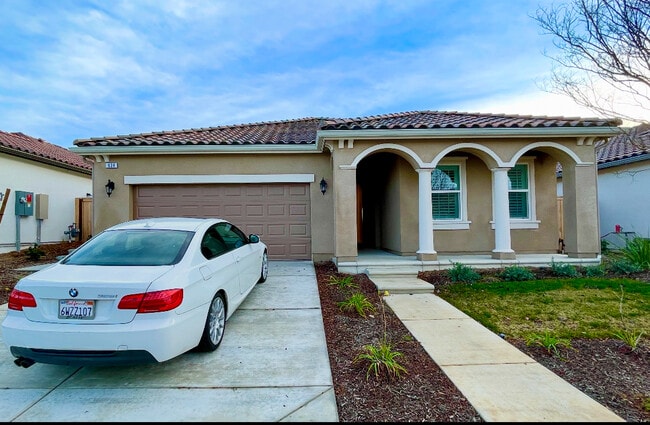 Building Photo - 634 Wood Crest Ave