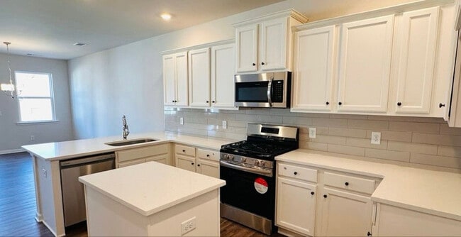 Photo - 60 Windover Wy