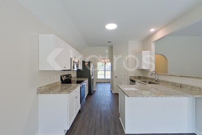 Photo - 781 Park Ln