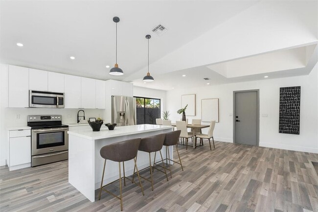 Photo - 4920 NW 83rd Ter