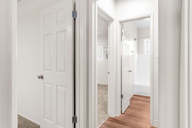 477 E South St Unit 16