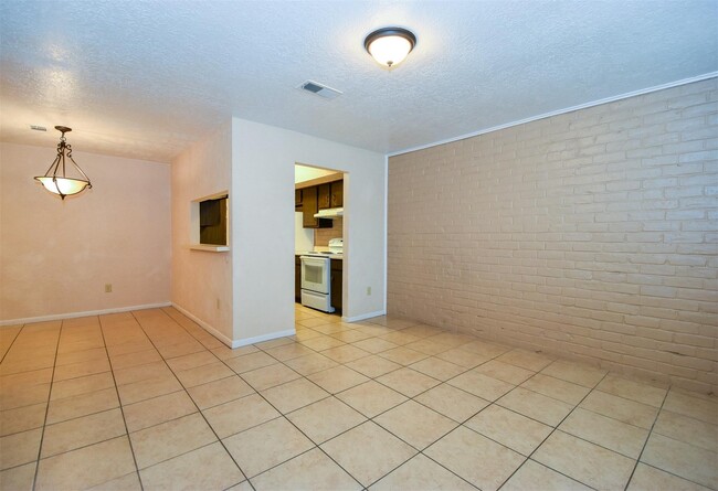 Photo - 1524 Beaumont Rd