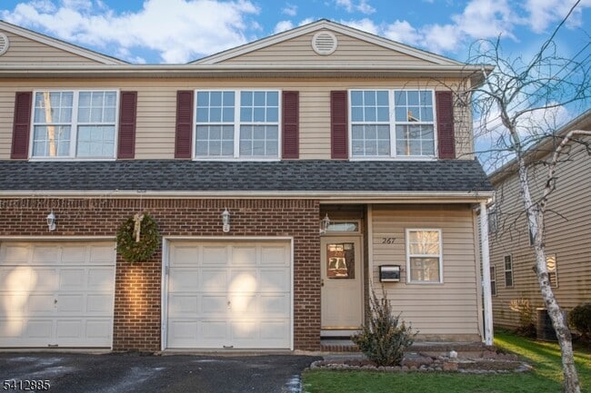 Photo - 267 Perry Ave