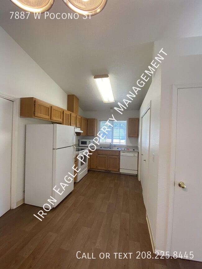 Photo - 7887 W Pocono St