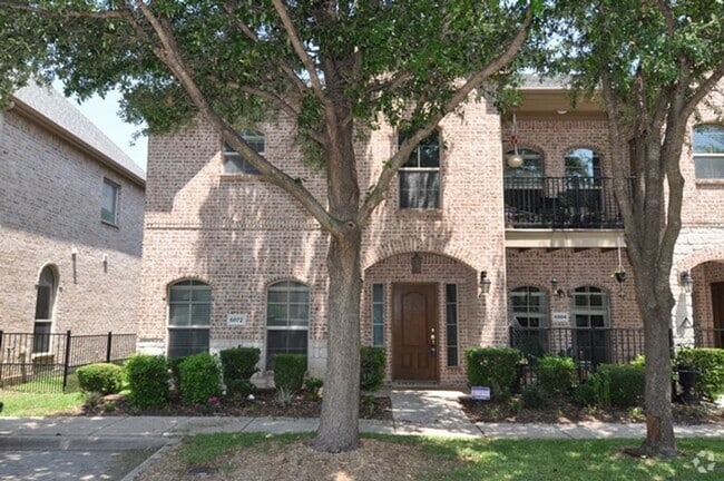 Building Photo - Fabulous 3-2-2 retreat in Frisco! Rental