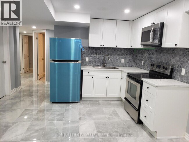 Photo - 24 Weston Crescent