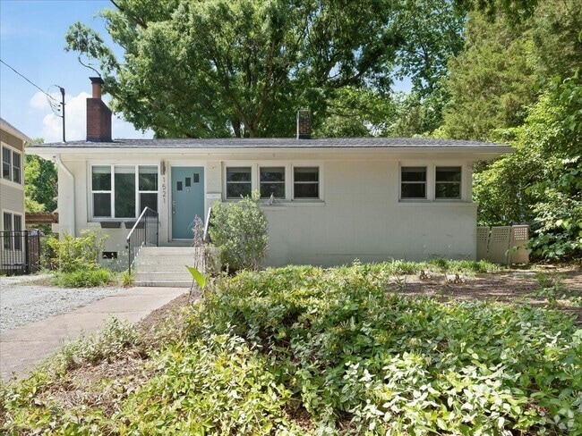 Building Photo - 1521 N Duke St Rental