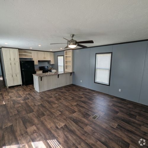 Building Photo - 475 Landis Ln Rental