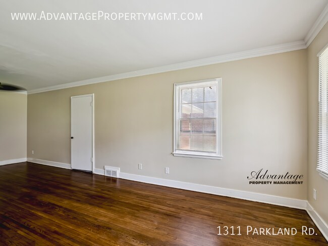 1311 Parkland Rd