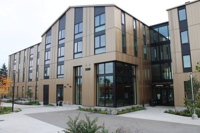 Photo - Chaku Kumtuks Haws