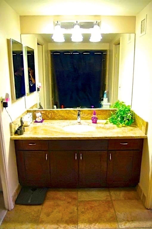 Photo - 1684 Ala Moana Blvd