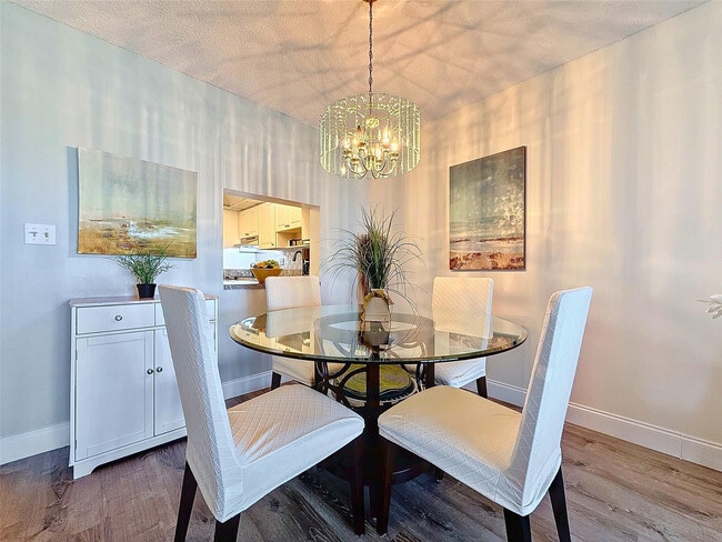 Photo - 2309 S Cypress Bend Dr Unit 515