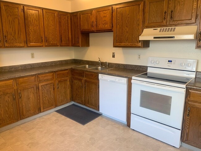 Photo - Immaculate Ranch with Large Backyard and Basement in Arvada