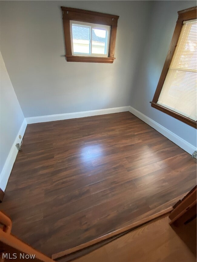 Photo - 14210 Kingsford Ave