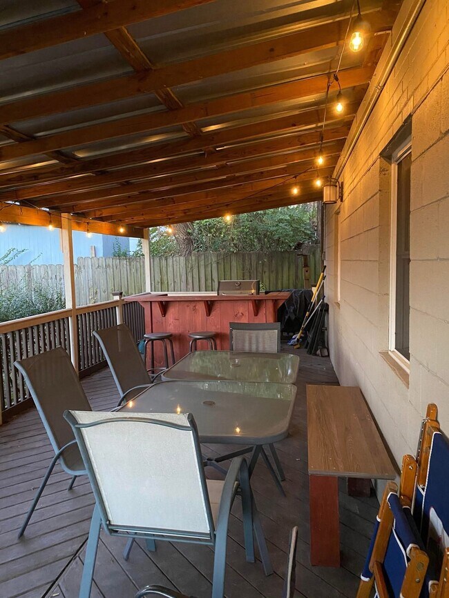 Photo - 6104 Nashua Ave