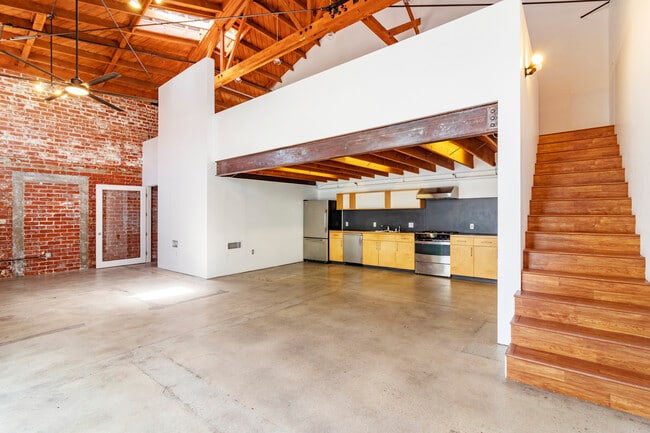 2436 2nd St Unit 2436