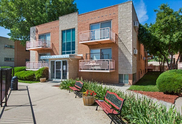 The Aberdeen Apartments - The Aberdeen Apartments
