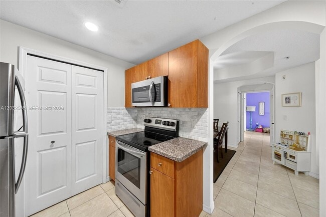 Photo - 6670 NW 114th Ave Unit 602
