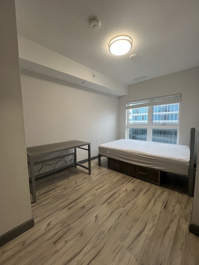 Photo - 258B-258B Sunview St