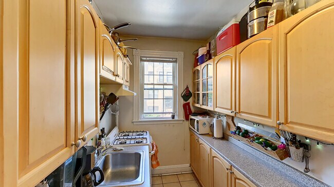 Photo - 15 Glenville Ave Unit 2