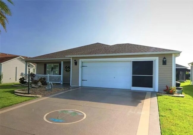 Building Photo - M2393 Carriage Hill Way (VC/M5) Unit - Rental