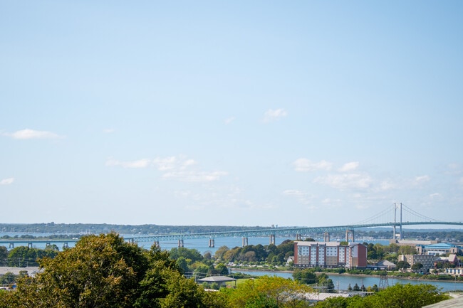 Newport Heights
