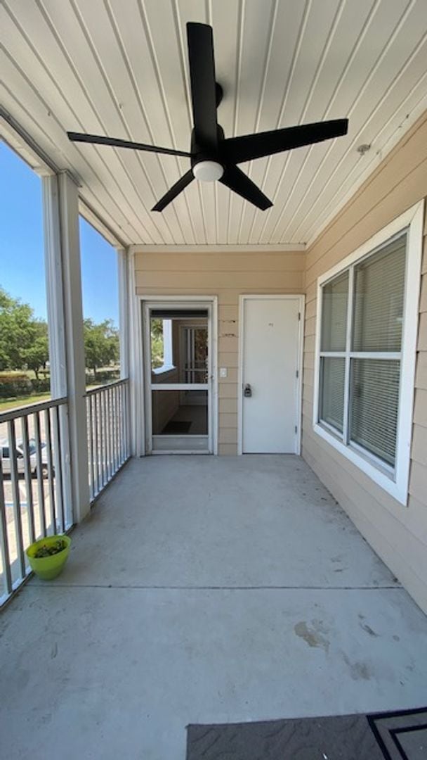 Photo - Beautiful 2/2 Condo Fully Remodeled!! A Must See to Appreciate!! Unit 1422