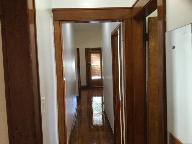 Building Photo - 712 Bishop Ave Rental