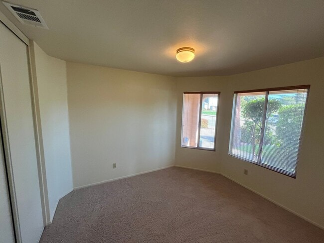 Photo - 1453 Woodmere Rd