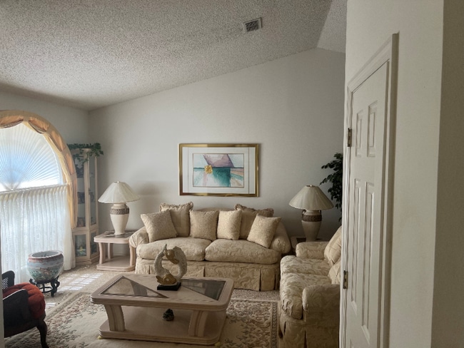 Photo - 11610 Higdon Dr