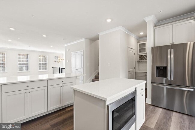 Photo - 518 Downswing Rd