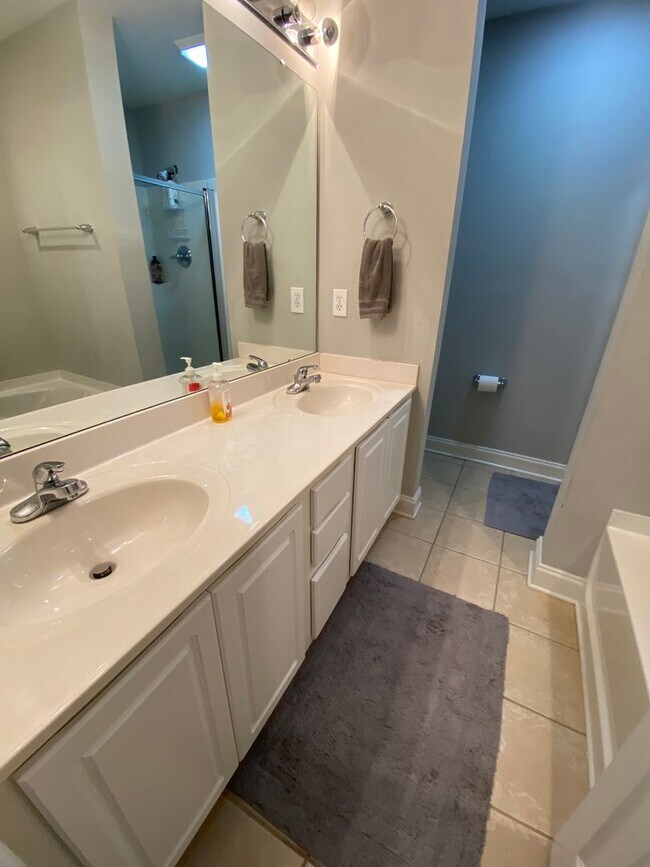 Fully Furnished (or not) in Hampton Forest! Townhome Townhome Rental in Columbia SC