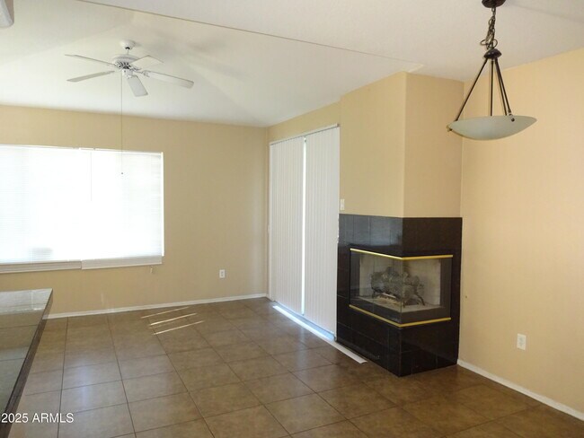 Building Photo - 2929 W Yorkshire Dr Rental