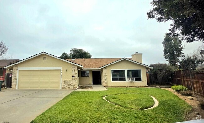 Building Photo - 1010 Nez Perce Dr Rental