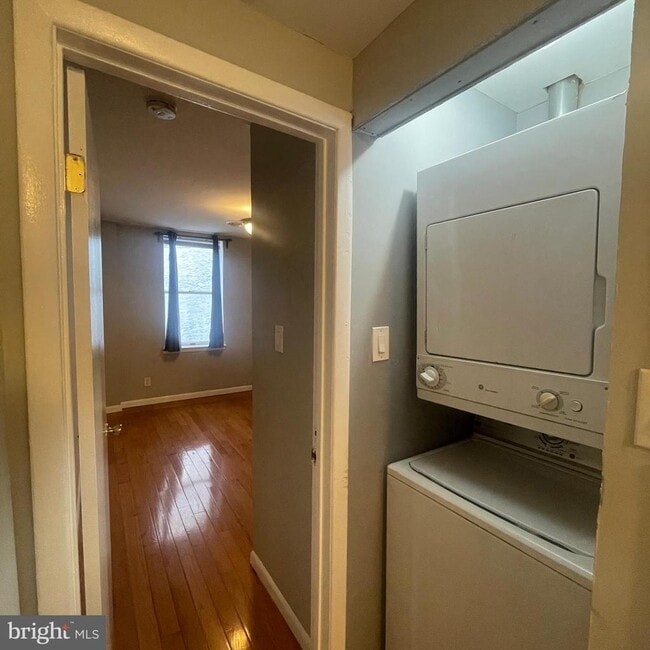 Photo - 764 S 4th St