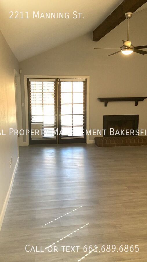 Photo - 2211 Manning St