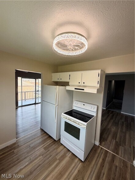 Photo - 9976 Darrow Rd Unit 6