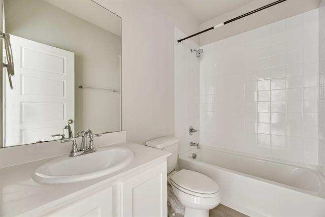 Photo - 5913 Hopkins Dr