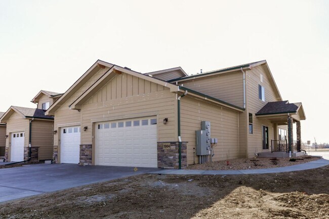 Photo - 2 Bedroom with Study in Seven Lakes