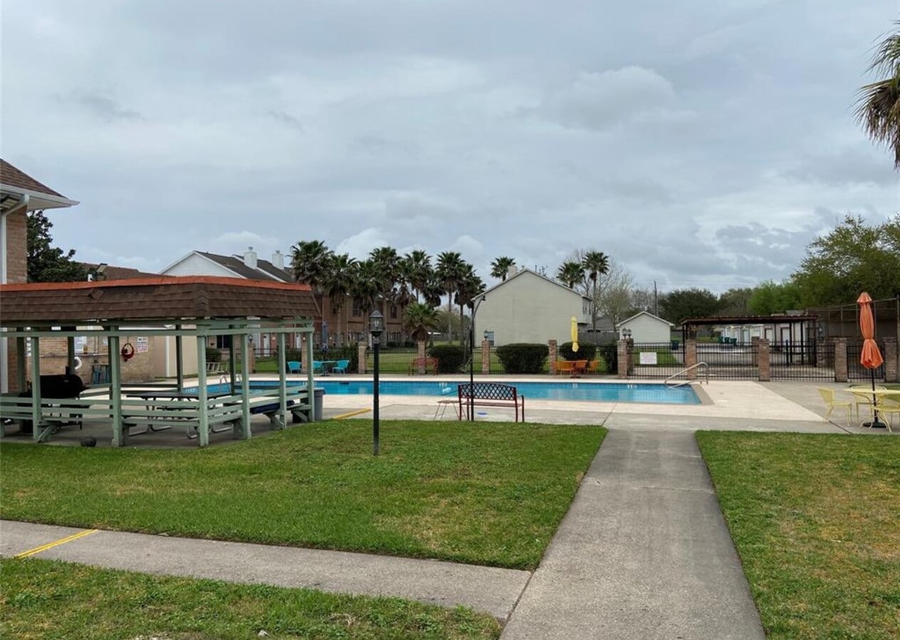 Photo - 4211 Benard Ct