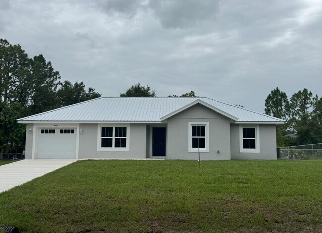 Photo - 3403 Gossamer Ave