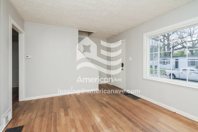 Photo - 1802 O Brien St
