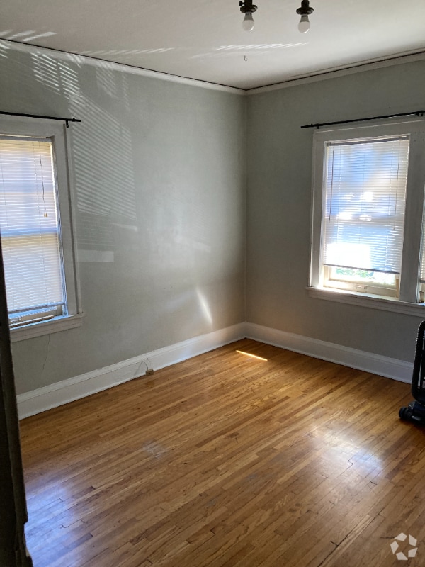 Building Photo - 3914 E 36th St Rental