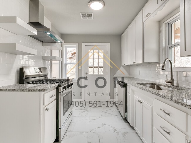 Photo - 1713 Sheffield Rd