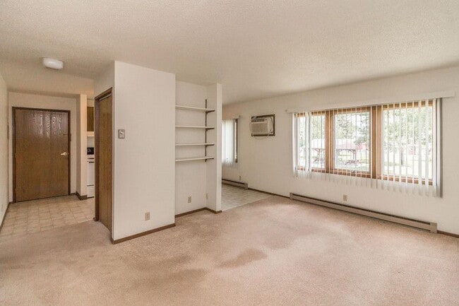 Photo - Harvey Dakota Manor Apartments