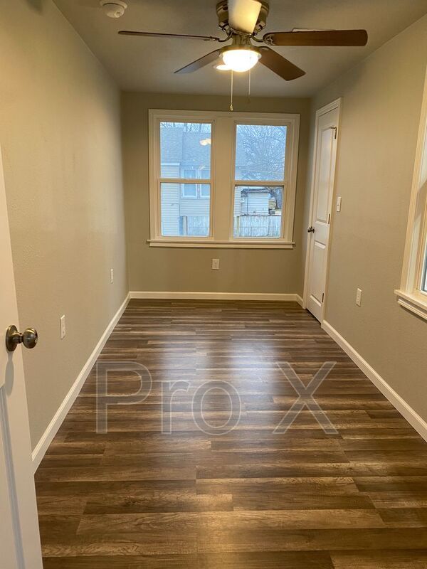 Photo - 801 1/2 S Picher B