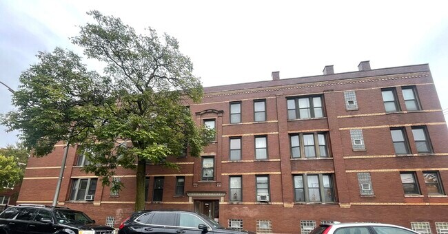 Photo - 3270 W Dickens Ave Unit 2