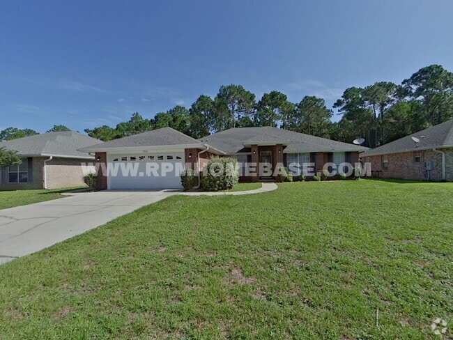 Building Photo - Beautiful Home in Quiet Navarre Neighborho...
