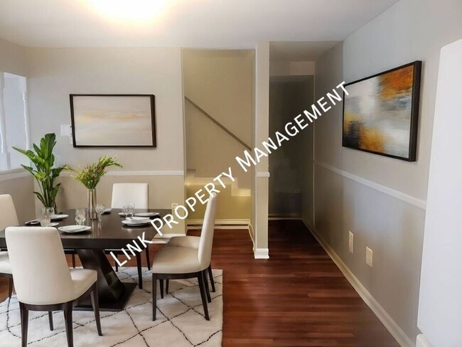 Photo - 7183 Holland Ln